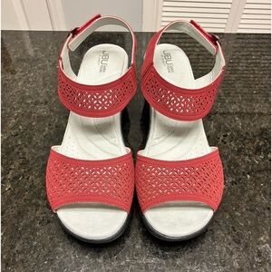 JBU by Jambu Red Heeled Open-toe Sandals Sz 10